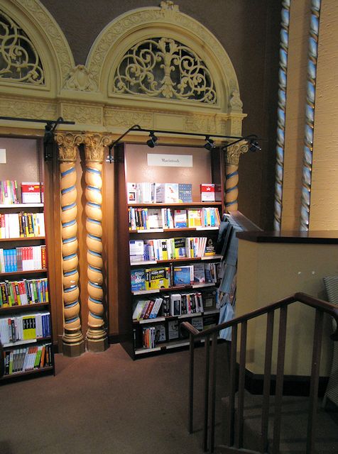 04bookstore06.jpg